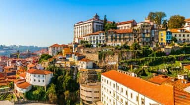 Hire your car with Centauro at Porto Airport