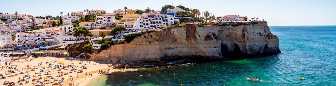 Παραλία Carvoeiro στο Φάρο της Πορτογαλίας