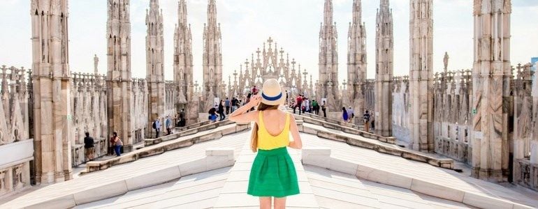 Percurso de carro por Milão