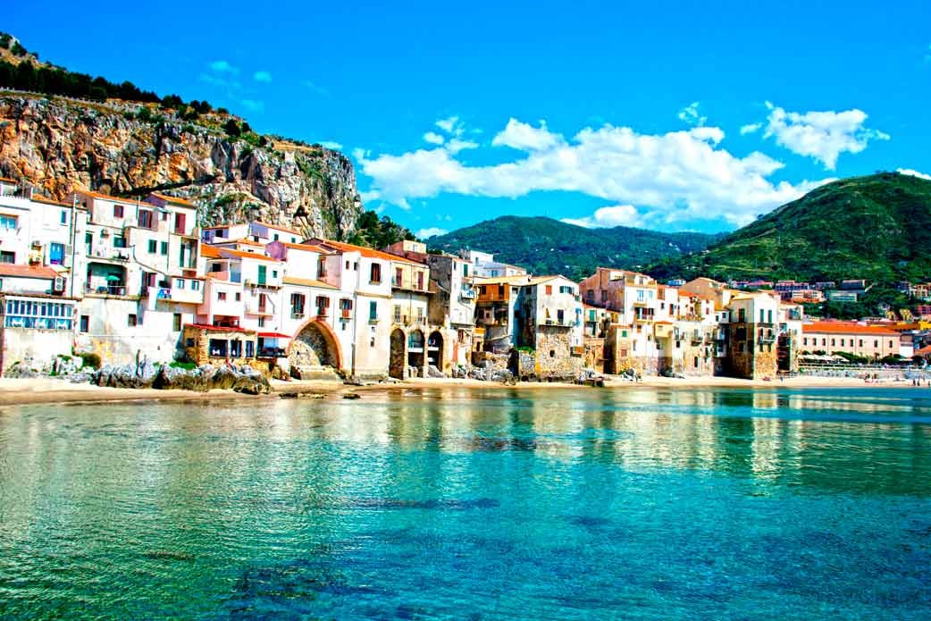 Billig hyrbil i Palermo flygplats