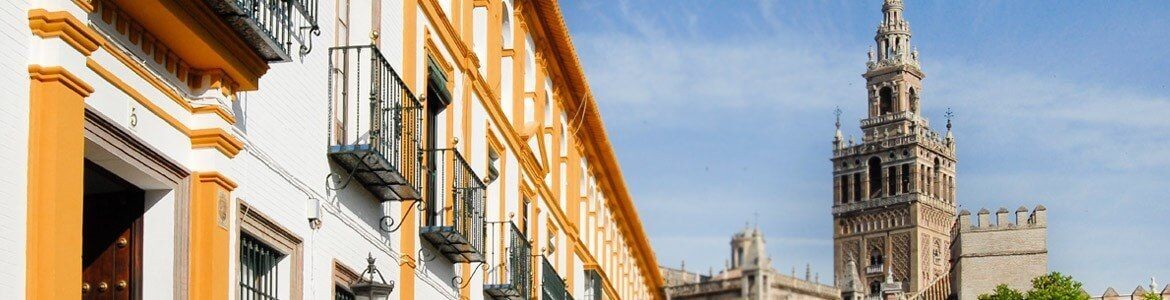 Bilutleie Santa Justa jernbanestasjon AVE Sevilla