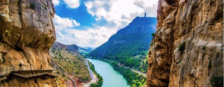 Alquiler coche Málaga ruta Caminito del Rey