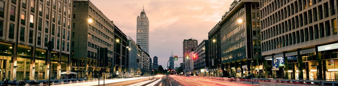 Serena Confalonieri transforma antigo estacionamento em Milão em parque  urbano