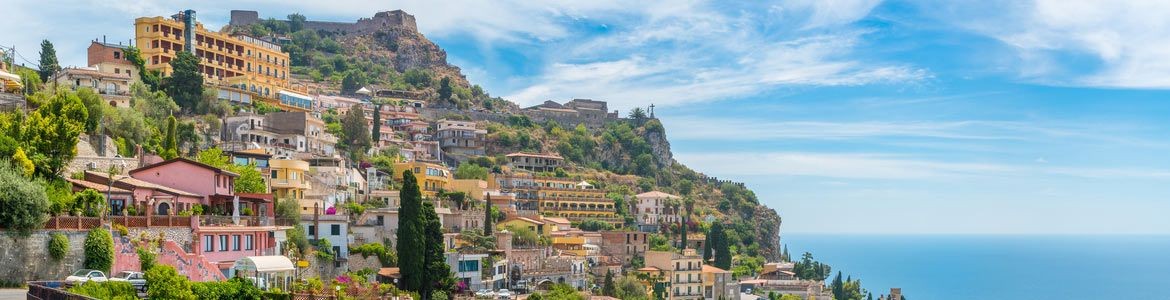 Ruter langs stranden i bil på Sicilia Centauro Rent a Car