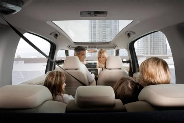 Hire a family car in Barcelona Airport
