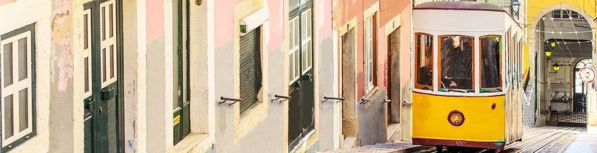 tramway dans le Barrio Alto, Lisbonne