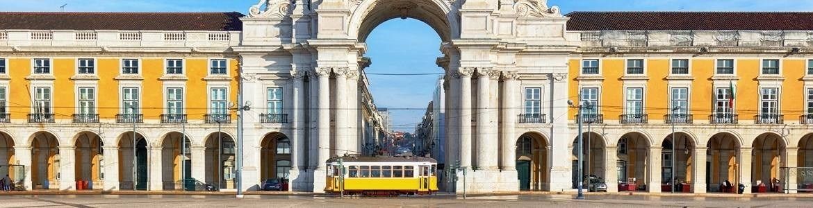 Arch of Rua Augusta in Plaza del Comercio, Lisbon