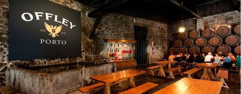 Adega de Offley, trajeto em veículo Porto