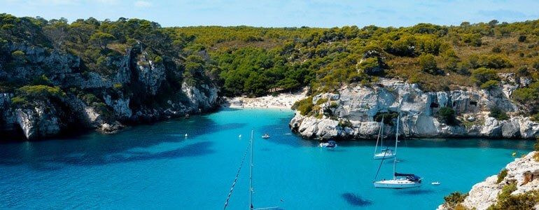 Cala Pregonda ruta coche de alquiler Menorca