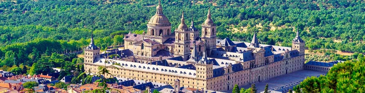 panoramautsikt over El Escorial-klosteret, nær Collado Villalba