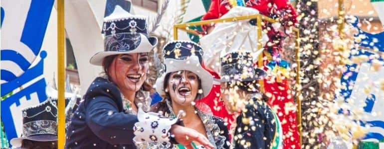 Trajeto de carro pelos Carnavais de Cádis