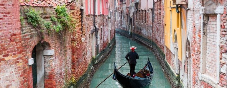 Alquiler de coches Carnavales de Venecia Centauro Rent a Car 