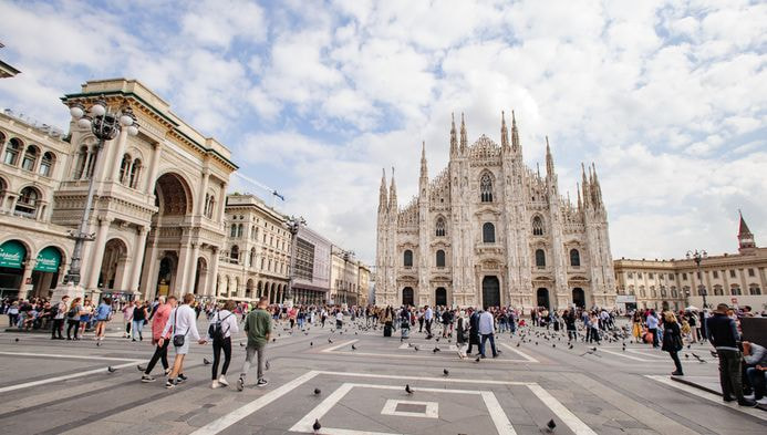 Free parking areas: Park for free in Milan