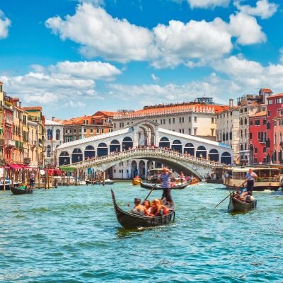¿Por qué alquilar en el Aeropuerto de Venecia Marco Polo?